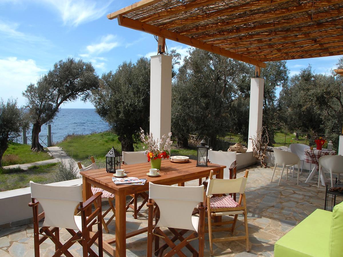 Melinda Holiday House Plomari Zimmer foto
