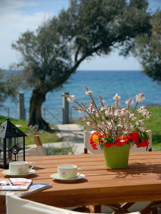 Melinda Holiday House Plomari Zimmer foto